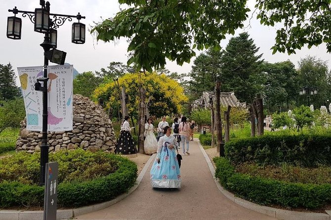 Seoul City Walking Private Tour (3hours) - Should You Book the Seoul City Walking Private Tour?