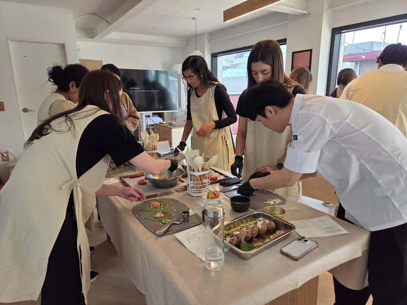 Seoul: Cooking Class and Tour with Michelin-Trained Chef - Chat with a Michelin-trained chef (and mix with other Seoul food people)