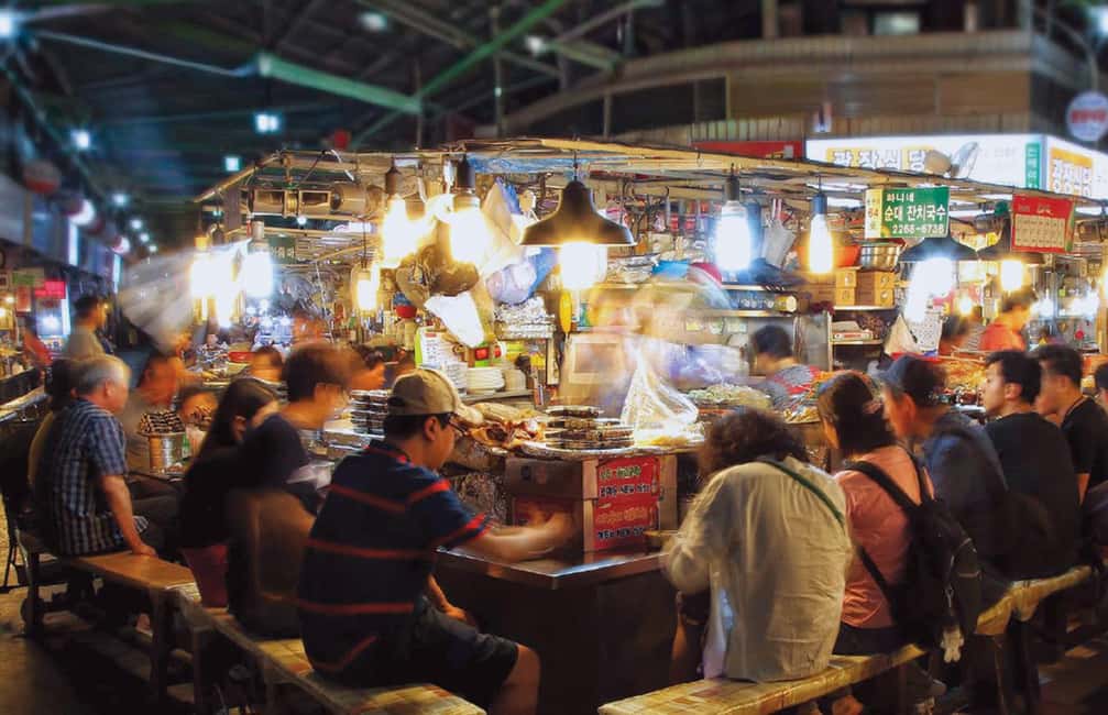 Seoul Day Tour: Gyeongbok Palace, Bukchon, Gwangjang Market - Should You Book This Seoul Evening Tour?