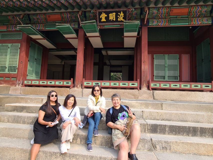Seoul: Deoksugung Palace Heritage Walking Tour - Small logistics that affect your comfort