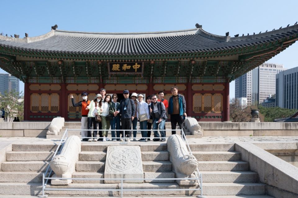 Seoul: Deoksugung Palace Heritage Walking Tour - Jeongdong-gil: a street where Korea meets Western institutions