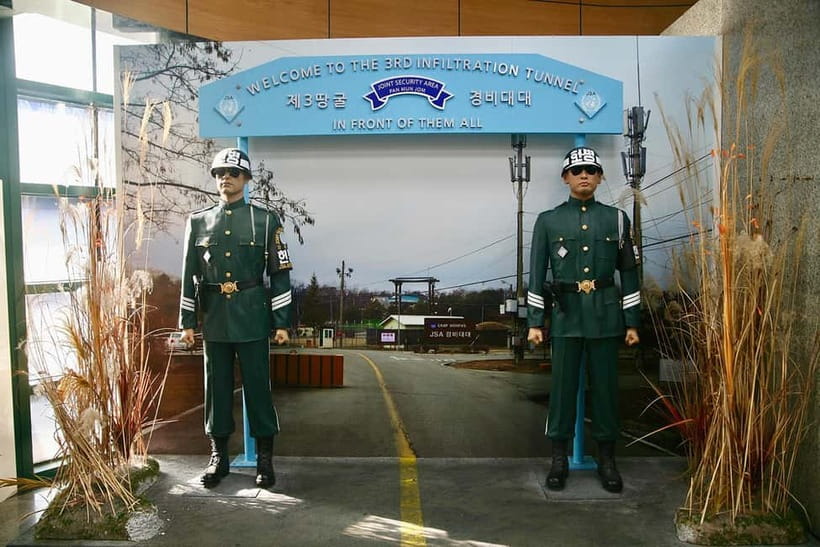 Seoul: DMZ Tour with Japanese-Speaking Guide - Unification Village: peace-themed souvenirs with North-linked items