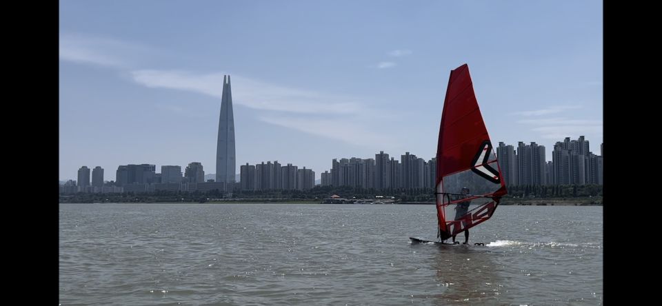 Seoul : Efoil Experience in Han River - Why the Upper Han River Near Ttukseom Is the Sweet Spot