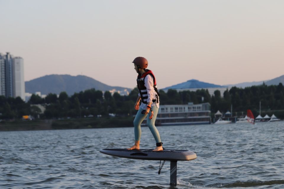 Seoul : Efoil Experience in Han River - Meet Koa: Learning Fast Without Feeling Rushed