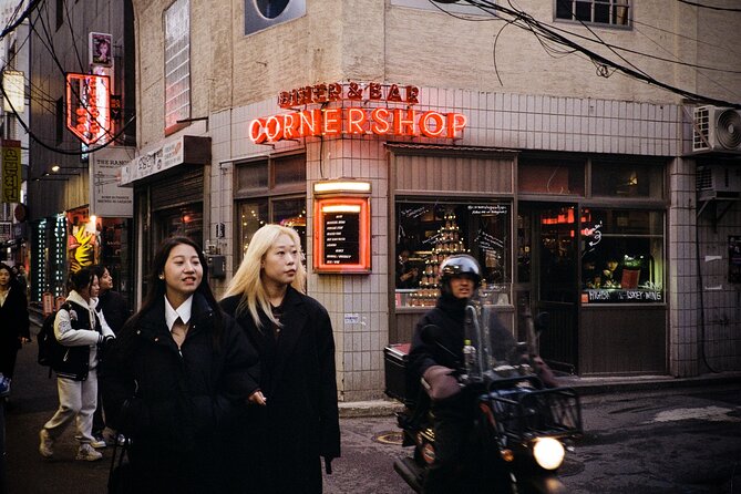 Seoul Film Camera Club - Shooting With an Automatic Canon and Kodak Film