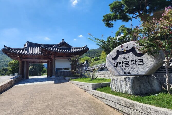 Seoul Food: Banchan, Bibimbap, and Beyond - What you’ll actually eat: banchan, bibimbap, and beyond