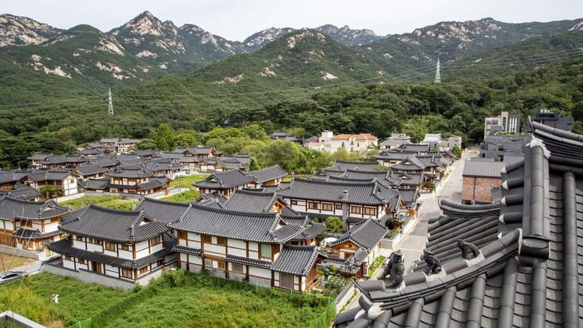 Seoul Full-Day City Tour: Hanok Village, Scenic Routes - How the day really feels: walking, photos, and timing rhythm
