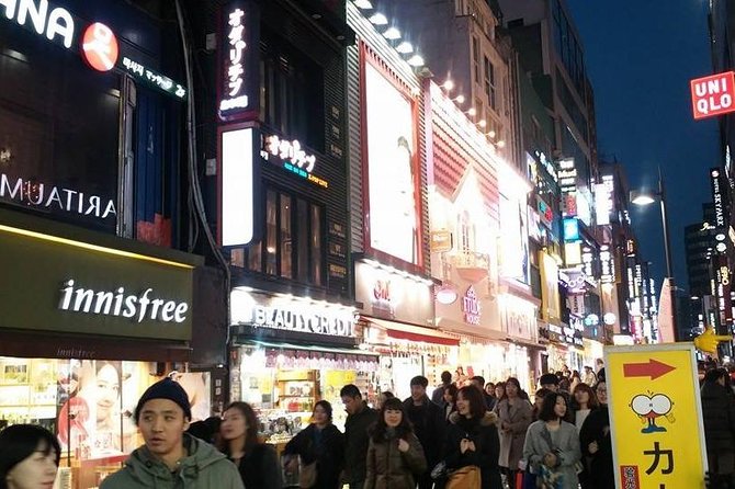 Seoul Full Day small group Tour - Bukchon Hanok Village and Insadong: old Seoul with breathing room