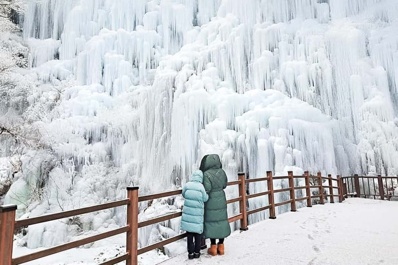 Seoul: Full-Day Winter Trip Ski Resort, Ice Valley, Namiseom - Getting There: Van Time, Starting Points, and Drop-Off Reality