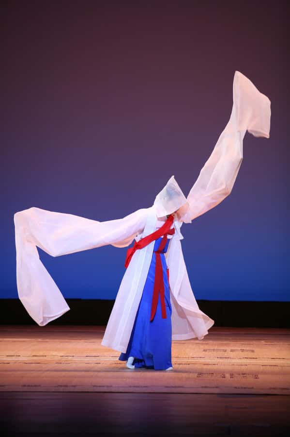 SEOUL: Gugak - Korean Traditional Music Museum&Concert Tour - Gugak Museum: learning instruments before you listen
