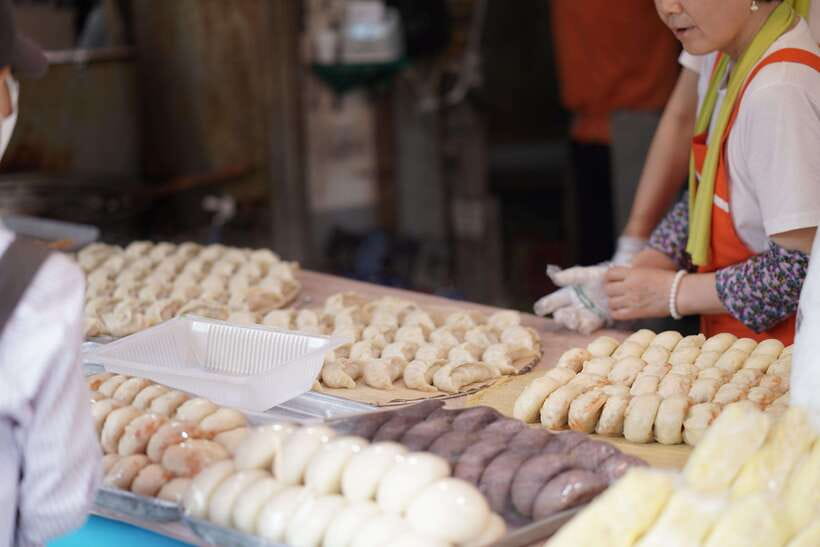 Seoul: Guided Street Food Tour at Namdaemun Market - Getting started at Hoehyeon Station Exit 5 (Line 4)