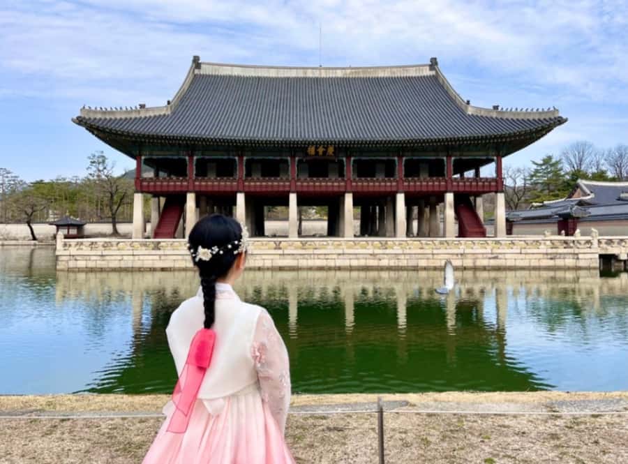 Seoul: Gyeongbokgung / Hanok Village / N Seoul Tower - N Seoul Tower by cable car: views you can’t fake