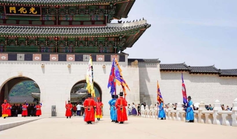 Seoul: Gyeongbokgung, Lotte Tower & Gangnam Trendy Day Tour - Key highlights at a glance