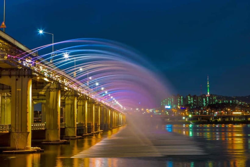 Seoul: Han River Sunset Bike Tour with Rainbow Fountain Show - Season and weather: when the plan changes without you losing the evening