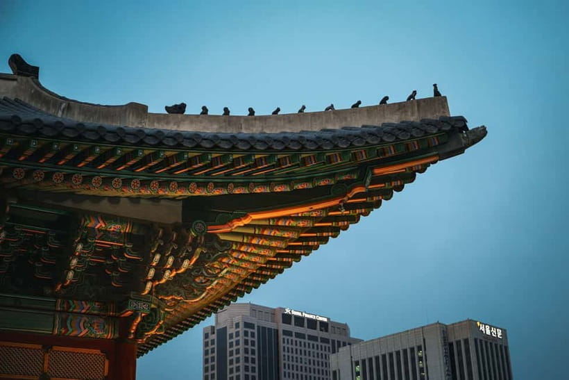Seoul History Tour: Dark Past & Market Street Flavors - Price and logistics: what you’re really paying for
