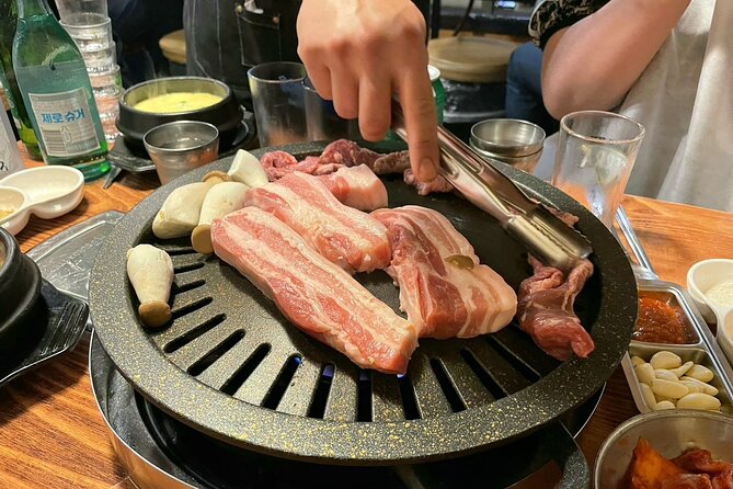 Seoul Korean BBQ Dinner Experience with Secret Food Tours - BBQ street dinner: the table-grill style you should try to get right