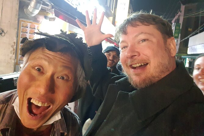 Seoul: Korean Chicken & Beer Night Tour with Local Hidden Gems - The guides: why the hosting style comes through