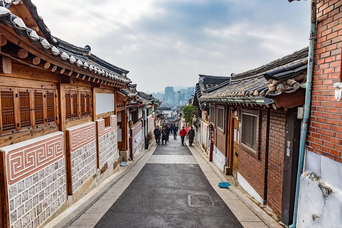 Seoul Like a Local: Private & Personalized Experience (2-3 hours) - Starfield COEX Mall: a comfortable place to ask questions