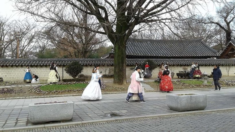 Seoul: Maisan Cherry Blossom and Jeonju Hanok Day Tour - Jeonju Hanok Village: Over 800 Hanok Houses on a Traditional Street