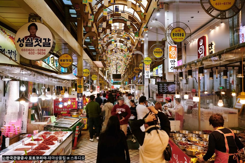 Seoul: Mt.Seorak(+CableCar Option)+Sokcho Fish Market&Beach - Sokcho Beach: a short seaside reset with real atmosphere