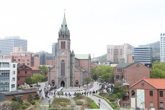 Seoul Myeongdong Catholic Church Historic Private Walking Tour - The 1-hour private format: live guidance and quick value