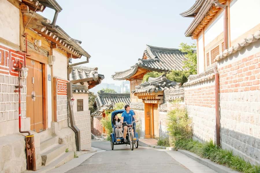 Seoul Private Pedicab Tour : Bukchon Anguk Hanok Village - Bukchon Hanok Village + Seochon alleys: what you’ll actually experience