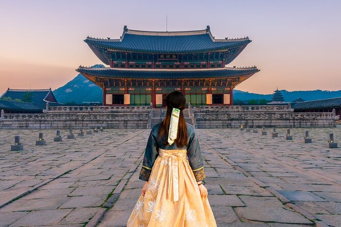 Seoul Private Tour: Palace, Bukchon, Insadong & Han River Cruise - A 9-hour Seoul sampler with pickup and zero shopping pressure