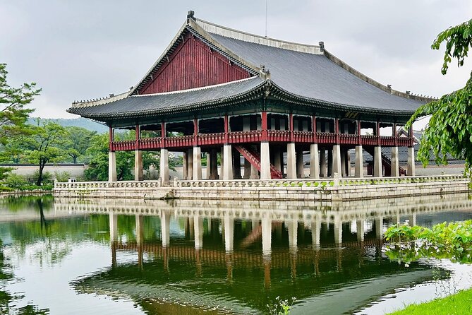 Seoul Private Tour with hidden gem of Seoul - Morning pickup at 9:00: how the day starts and where you’ll feel time