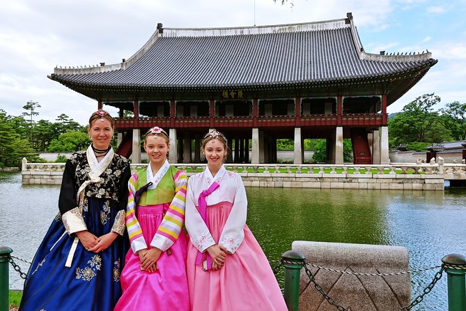 Seoul Private Tour with hidden gem of Seoul - Kwangjang Market: the local food stop you’ll talk about later