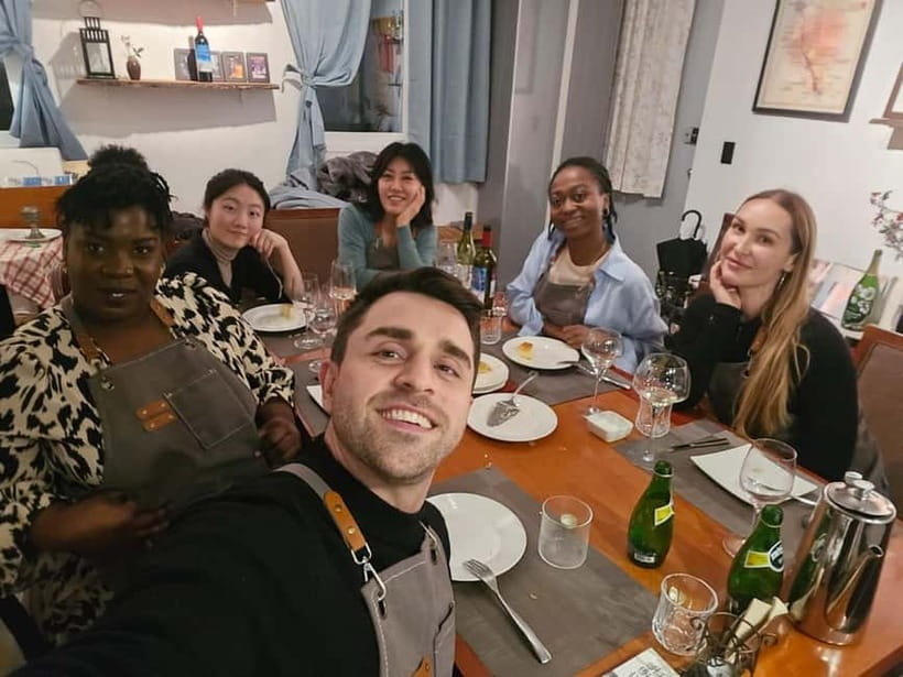 Seoul: Small Group Art & Architecture Guided Tour w/ Dinner - How the pacing works: self-guided time, photo breaks, and walking reality