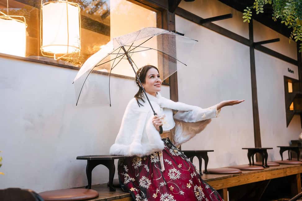 Seoul: Street Photoshoot and Hidden Gem History Walking Tour - Sewoon Arcade: texture, repetition, and why you visit more than once
