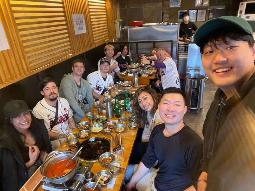 Seoul: Watching Sports Match & Local Food Experience - FAQ