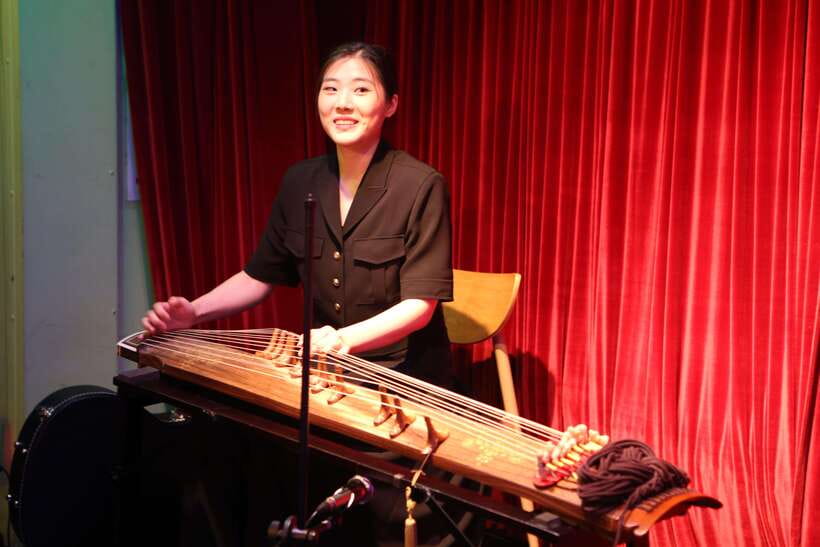 Seoul’s Stars: Open Mic with Local & International Talent - Why This Open Mic Night Works on Gyeongnidan-gil
