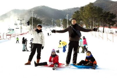 Ski Tour to Jisan Ski Resort from Seoul - Picking your snow plan: Snow Tour, Snow Slide, or the Ski Lesson upgrade