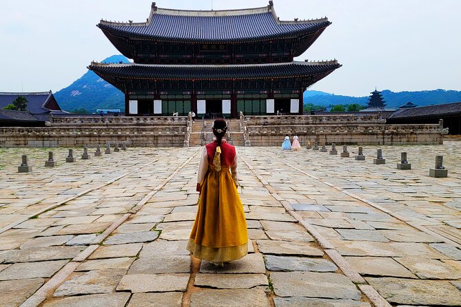 (Small Group) Palace & Seoul Old Town Highlights - Meeting at Anguk Station and What the Walk Feels Like