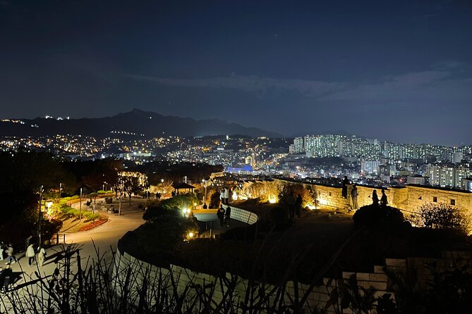 Sunset Walking Tour in Naksan Park with Dinner - The hillside café stop: your drink with Seoul in the background