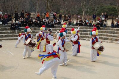 Suwon Hwaseong Fortress and Korean Folk Village Day Tour from Seoul - Hwaseong Fortress in Suwon: UNESCO Walls and Joseon Power