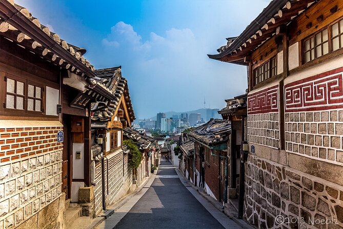 Walking Tour with Gyeongbokgung Palace, Bukchon, Insadong - Insadong: tea, traditional shopping, and a lunch break you can actually enjoy