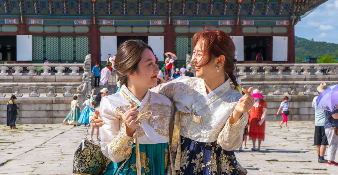 Your Personal Seoul Photographer! - Bukchon Hanok Village and Samcheong-dong Alleys: How to Turn Tradition into Strong Frames