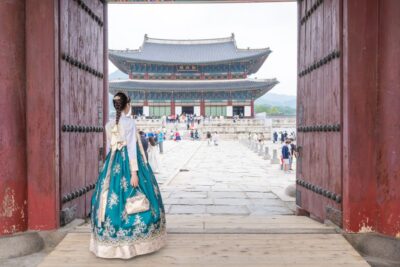 Your Personal Seoul Photographer! - Gyeongbokgung Palace Photo Stop: Finding Angles Even When It’s Crowded